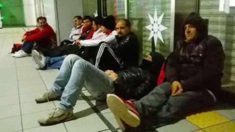 El sufrimiento de los hinchas 'millonarios' en Osaka.