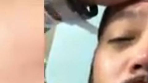 A.B. Quintanilla pierde los dientes