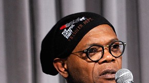 El actor Samuel L. Jackson  promocionando la película "The Hateful Eight".