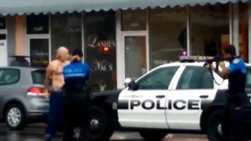 Captura de pantalla de un video de Instagram que muestra a un hombre que murió  en una confrontación con la policía de Miami Beach.