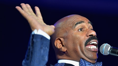 El comediante Steve Harvey podría sacarle provecho a la atención mediática de su error en Miss Universo 2015.