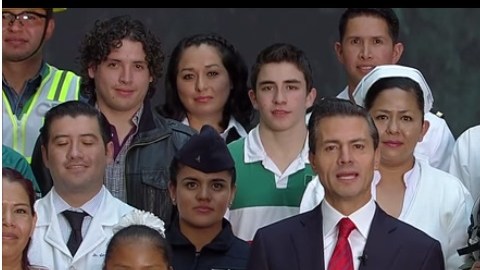 Presidente de México envía mensaje a la nación con motivo de su tercer año de gobierno.