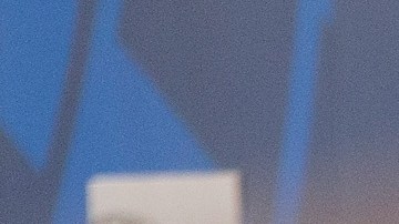 Pasajeros en el   O'Hare Airport  en Chicago, Illinois. Las autoridades piden al público en general estar vigilantes y reportar objetos o actitudes sospechosas a su alrededor.