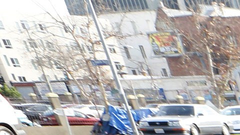 01/20/16 / LOS ANGELES/Homeless sit next to an encampment near Wilshire and Hoover in Los Angeles. A growing number of displaced people are spreading out from downtown Los Angeles in an effort to escape the violence of skid row. (Photo by Aurelia Ventura/La Opinion)