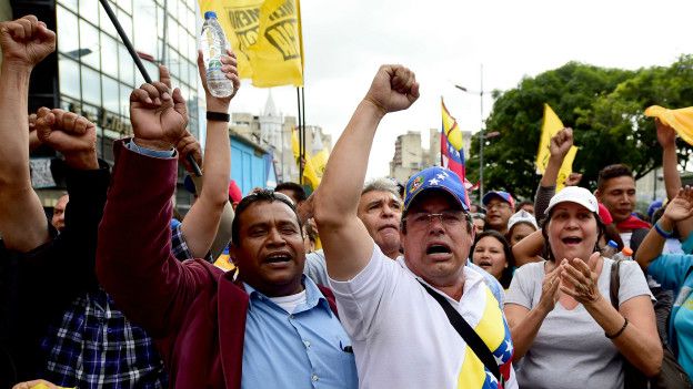 La oposición buscará combatir la inflación y escasez que golpea a los venezolanos. 