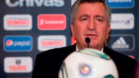 “Festejaremos el centenario del América con un título de Chivas, el número 12 en nuestra historia”, sentenció Jorge Vergara.
