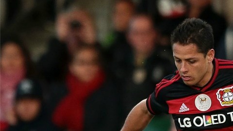 Javier "Chicharito" Hernández permanecerá en el Bayer Leverkusen. Foto: Mexsport.