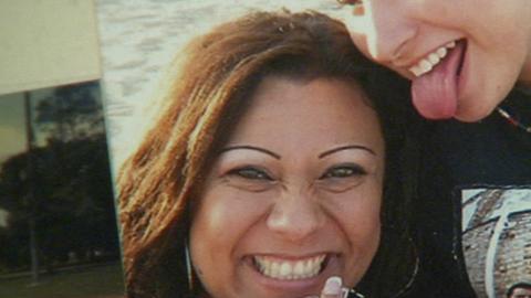 Yáñez, de 43 años de edad, murió apuñalada en una discusión por un espacio de estacionamiento.