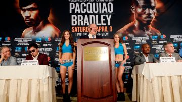 Bob Arum durante la conferencia de prensa en Los Ángeles para promover la pelea Pacquiao vs. Bradley.