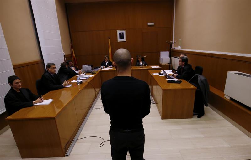 Condenan a Mascherano a un año de prisión; pide en su lugar una multa
