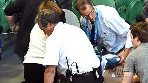 Nigel Sears, entrenador de Ana Ivanovic y suegro de Andy Murray se desvaneció mientras jugaba la tenista serbia en el Abierto de Australia. Foto: EFE.