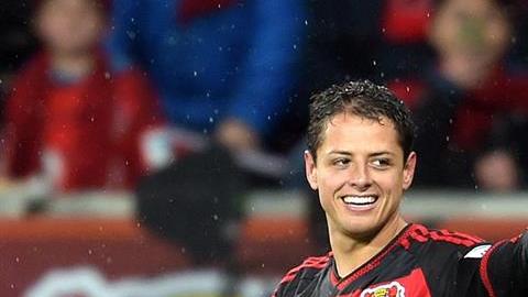 Javier "Chicharito"Hernández llegó a 21 goles en esta temporada con el Bayer Leverkusen, 13 de ellos en Bundesliga. Foto: EFE.