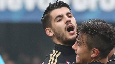 Morata y Dybala celebran un gol del primero en la goleada del Juventus.