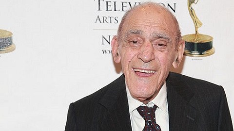 Abe Vigoda lucía así en 2012 en una entrega de premios en Nueva York.