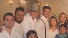 angelica rivera gaviota papa francisco album