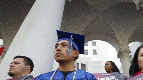 Una nueva ley otorga préstamos para los 'soñadores' en el sistema de universidades UC. /AURELIA VENTURA