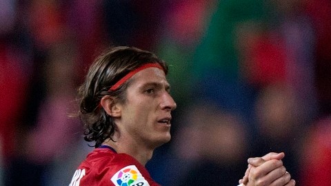 Los clubes madrileños se encuentran segundo y tercero debajo del FC Barcelona en la lucha por la liga de España.