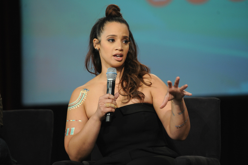 Dascha Polanco durante una charla en el festival de PEOPLE En Espanol.