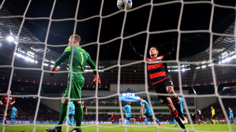 Chicharito ha tenido una primera mitad de temporada espectacular en la Bundesliga con el Bayer Leverkusen.