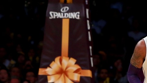 Kobe Bryant podría reaparecer este jueves para su partido final en Sacramento.