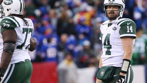 Ryan Fitzpatrick acabó con el corazón roto tras la derrota que dejó a los Jets de Nueva York sin playoffs.