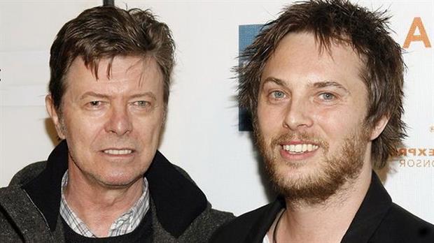 David Bowie: la tierna foto con la que su hijo lo despidió en Twitter - La  Opinión