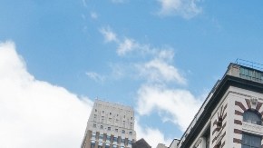 Los trabajadores de su tienda bandera en Manhattan serán de los que se unan a la protesta./Shutterstock