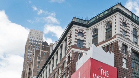 Los trabajadores de su tienda bandera en Manhattan serán de los que se unan a la protesta./Shutterstock
