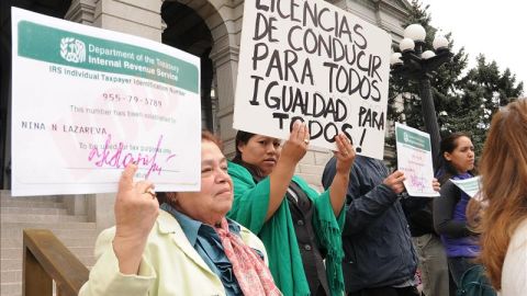 protesta licencias indocumentados
