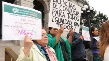 protesta licencias indocumentados