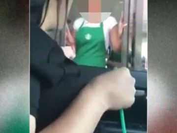 Juana Martínez, la víctima de robo de tarjeta, enfrentó a la empleada de Starbucks.