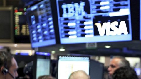 Wall Street volvió a cerrar ayer con fuertes pérdidas./Efe