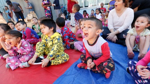 02/11/16 / LOS ANGELES/Children and child care workers participate in the unveiling during a press conference at the Los Angeles Trade-Technical College Child Development Center, a new child care program. Los Angeles Trade-Technical College (LATTC)Êand SEIU launched an innovative program to train childcare workforce in Los Angeles. Workers in early care and education in Los Angeles will be able to earn college credit, engage in career training, and simultaneously receive wage increases. (Photo by Aurelia Ventura/La Opinion)