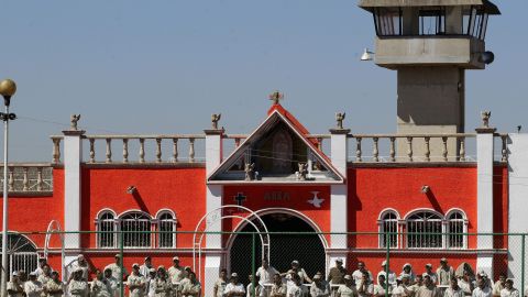 Varios internos en la cárcel de Puente Grande, ubicada en la zona metropolitana de Guadalajara.