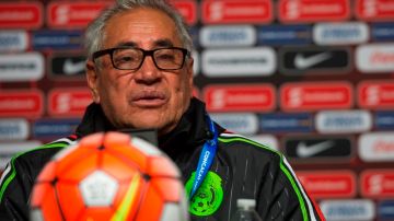 El director técnico de la selección mexicana femenil de futbol, Leonardo Cuéllar.