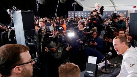 El gran Peyton Manning se puso sensible ante temas de salud a tres días del Super Bowl.