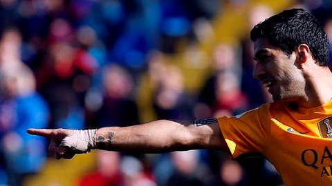 Luis Suárez volvió a anotar en el triunfo del Barcelona frente al Levante.