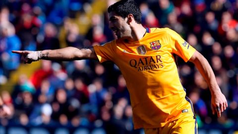 Luis Suárez volvió a anotar en el triunfo del Barcelona frente al Levante.