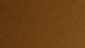 El papa Francisco (d) y el patriarca ortodoxo ruso Kiril (i) se abrazan en el aeropuerto internacional José Martí de La Habana.