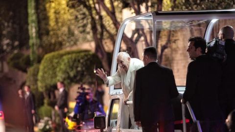 El papa Francisco llegó a la nunciatura apostólica en Ciudad de México el viernes.