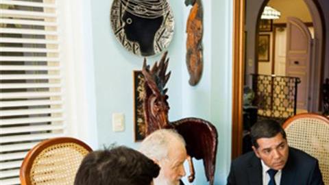 Fidel Castro y el  patriarca ortodoxo ruso Kiril.