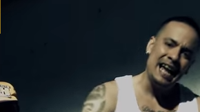 El cantante puertorriqueño Alberto Stylee en uno de sus videos musicales.