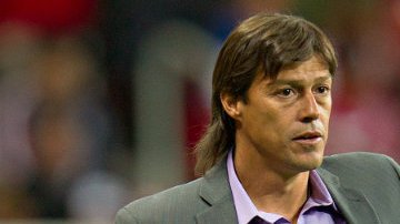 Almeyda refrendó su compromiso de sacar a Chivas del descenso.