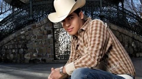 Ariel Camacho sigue siendo uno de los cantantes más populares del género regional mexicano.