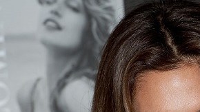 Cindy Crawford todavía no está lista para decir adiós a las cámaras fotográficas.