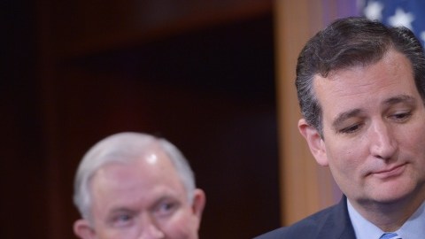 US-POLITICS-IMMIGRATION-CRUZ-SESSIONS
