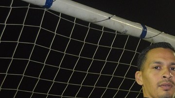 Édgar Sandoval participa con varios equipos de las ligas del sur de California.