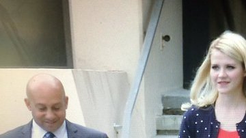 Elizabeth Smart a su arribo en la corte de Fullerton donde se lleva el juicio contra Isidro Medrano Garcia. / FOX 11 LA