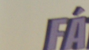 La Comisión Federal de Comercio está alertando y educando al público sobre las estafas y fraude por medio de folletos (como los de esta foto) y paneles.