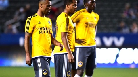 Ashley Cole (3), Giovani dos Santos y Gyasi Zardes, hombres a seguir en el Galaxy.